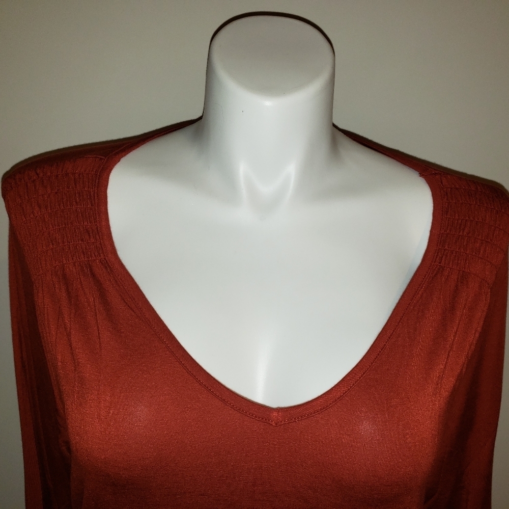 Retrology Cinched Shoulder Top Burnt Orange - Picture 4 of 7